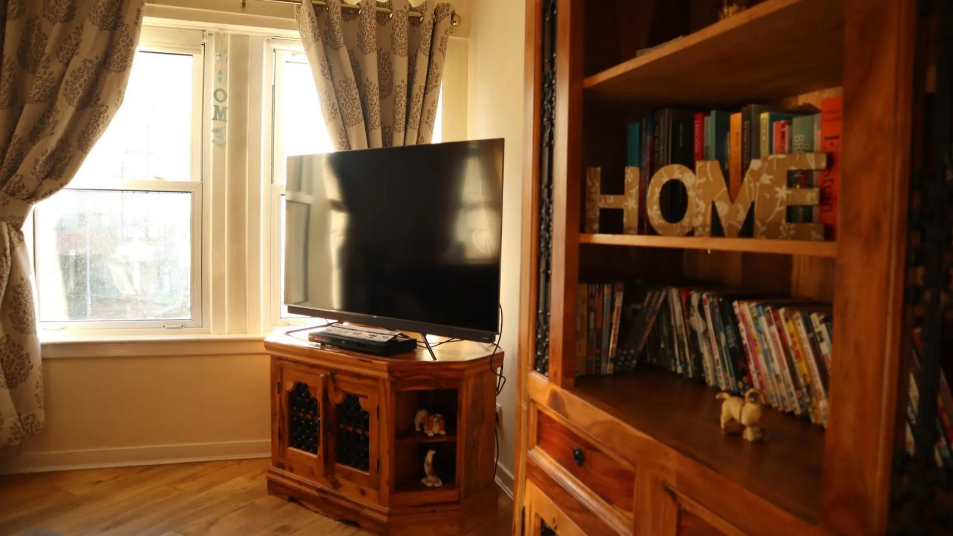 3 Bedrooms Flat In Central Edinburgh Old Town Sleeps 6 Appartement
