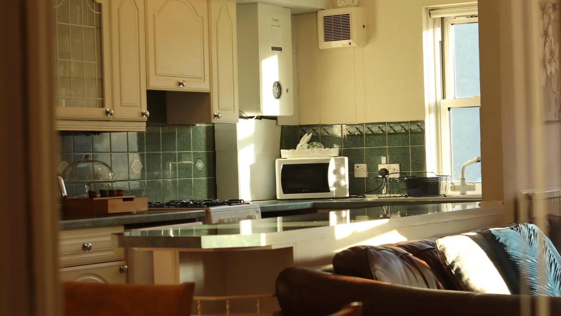 3 Bedrooms Flat In Central Edinburgh Old Town Sleeps 6