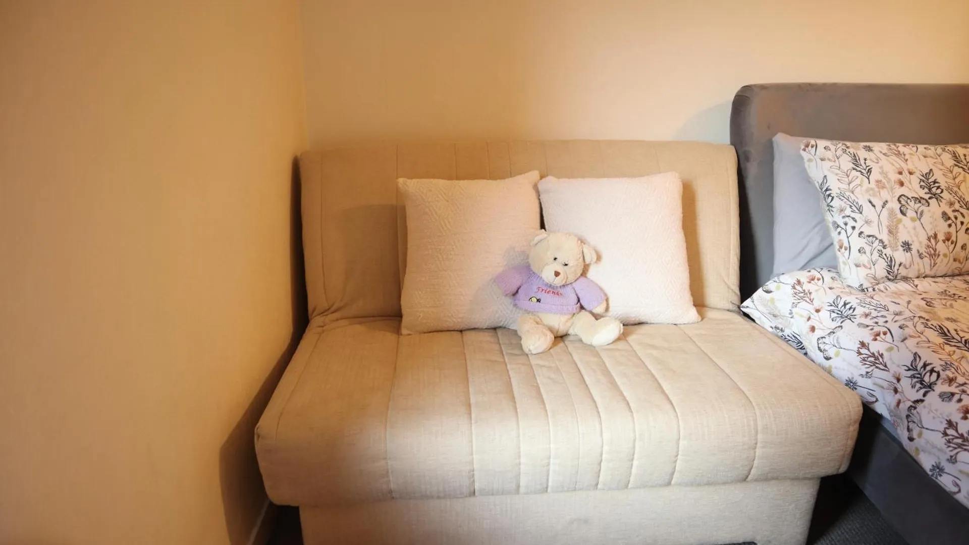 3 Bedrooms Flat In Central Edinburgh Old Town Sleeps 6