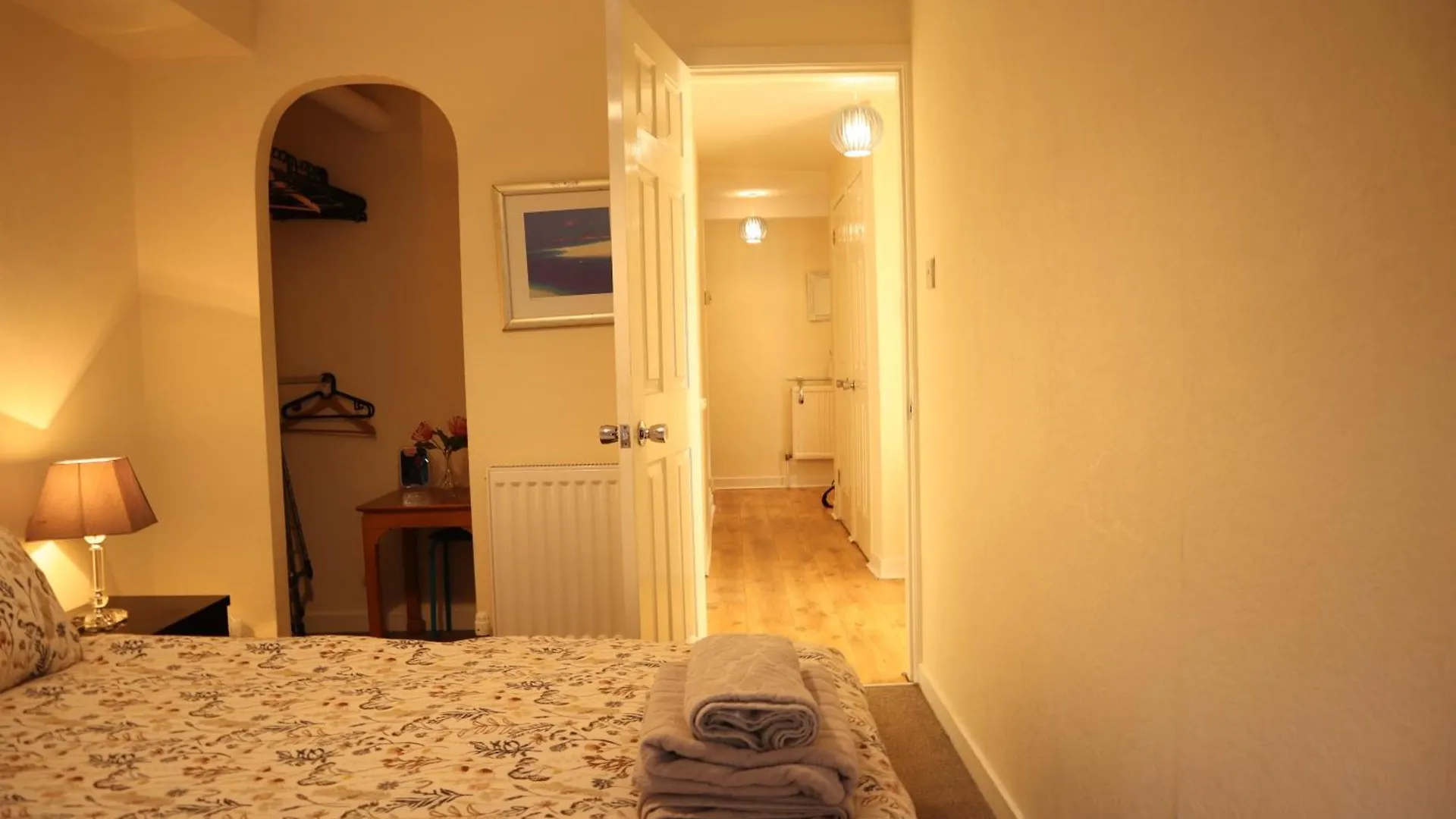 דירה 3 Bedrooms Flat In Central Edinburgh Old Town Sleeps 6 בריטניה